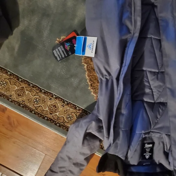 Winter jacket - Picture 3 of 3